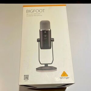 Behringer BIGFOOT USB Studio Condenser Microphone